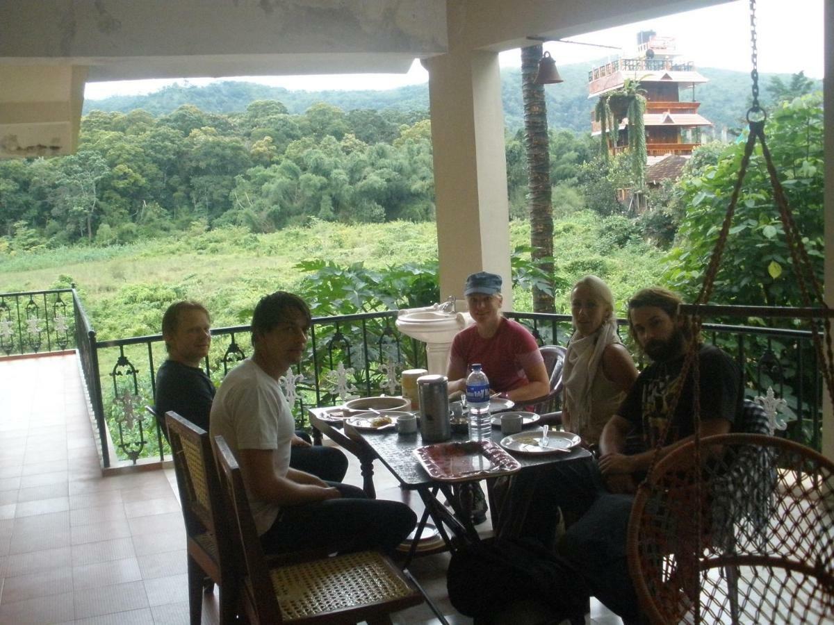 Jungle Palace Homestay Thekkady Εξωτερικό φωτογραφία